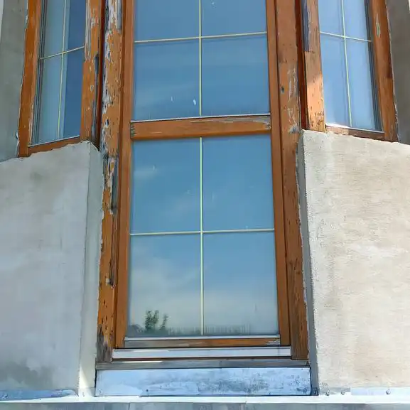 До покраски деревянного окна